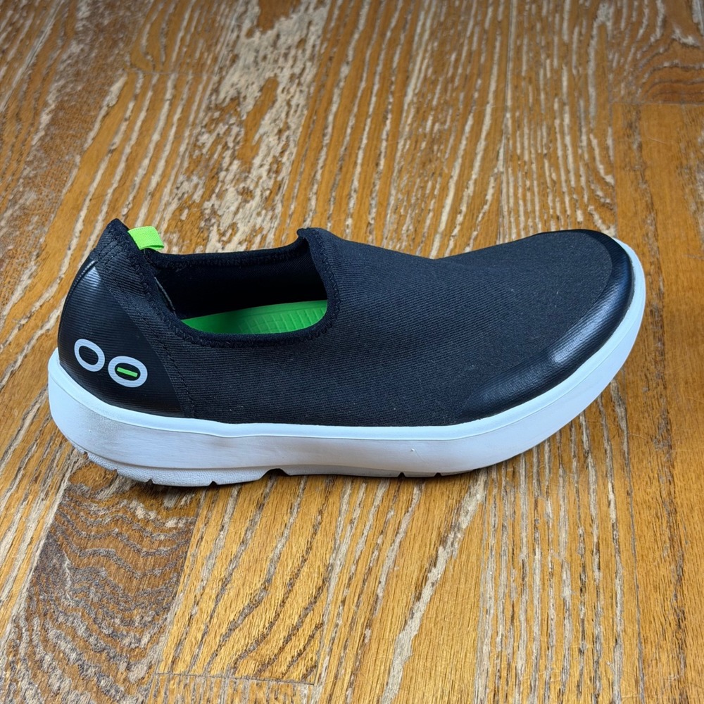 Oofos OOmg Low Recovery Shoes Black White Green Slip On Sneakers Women's 7
